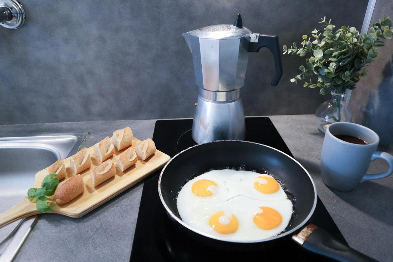 Studio Le Cafe Gourmand - Proche Gare - Coin Tranquille Mulhouse Exterior photo